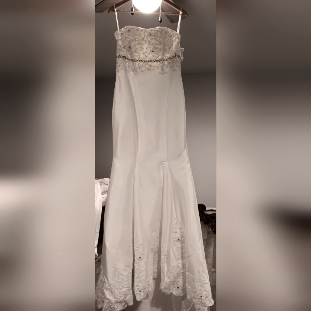 White Detailed Mermaid Wedding dress size 10